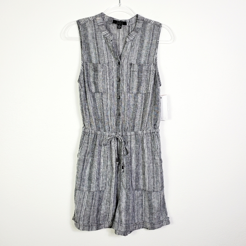KELLY RENEE LINEN BLEND SLEEVELESS ROMPER - Picture 1 of 7